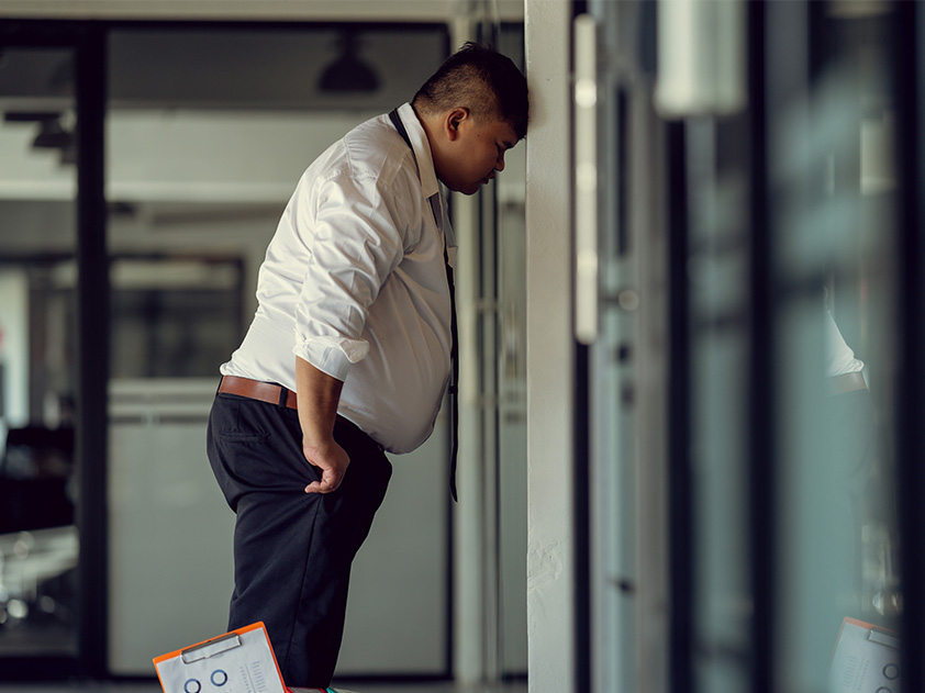 泥沼化する労働会館改修工事――竣工図なき改修がもたらした必然