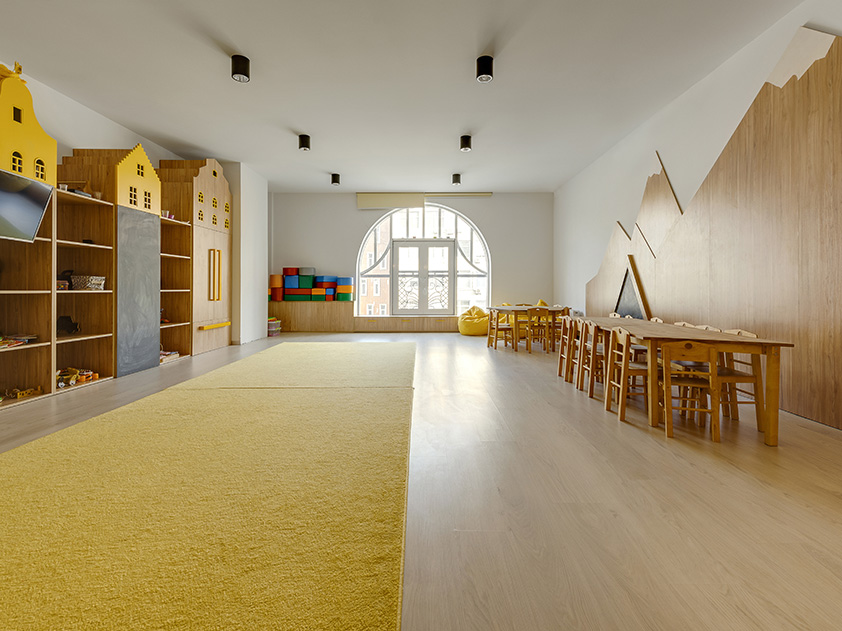 地域限定保育士制度――財政を動かさず制度で埋めた帰結