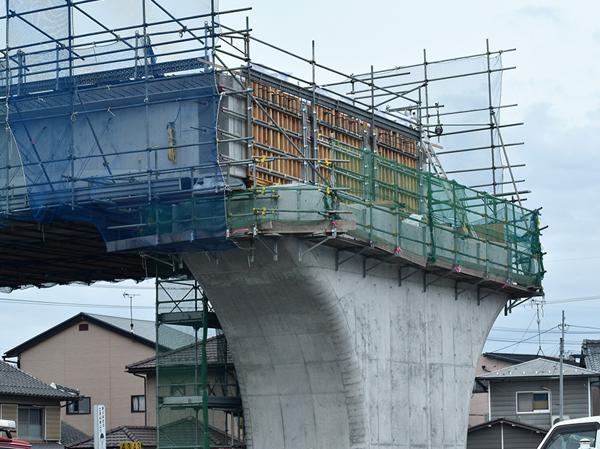 登戸陸橋の改修工事がまた延期 ――長寿命化が抱える構造リスク